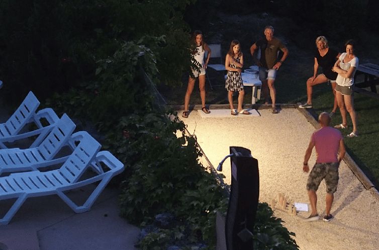 Vakantiehuisje in Grospierres