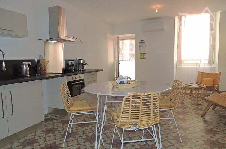 Geschakelde woning in Les Vans