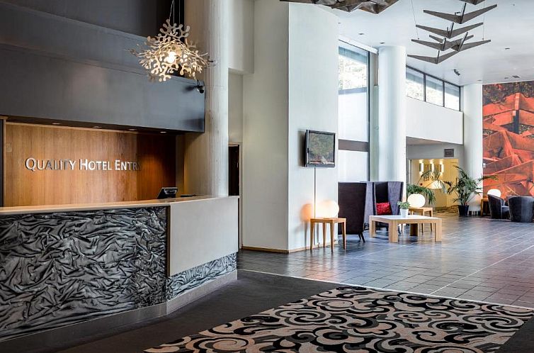 Quality Hotel Entry