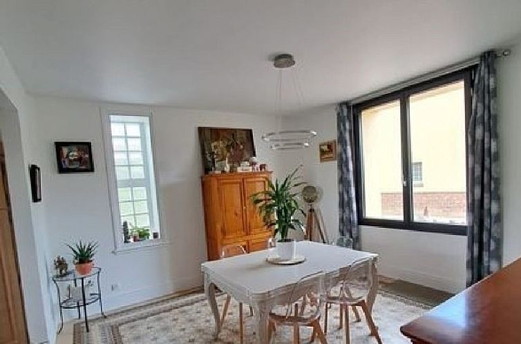 Geschakelde woning in Neufchatel En Bray