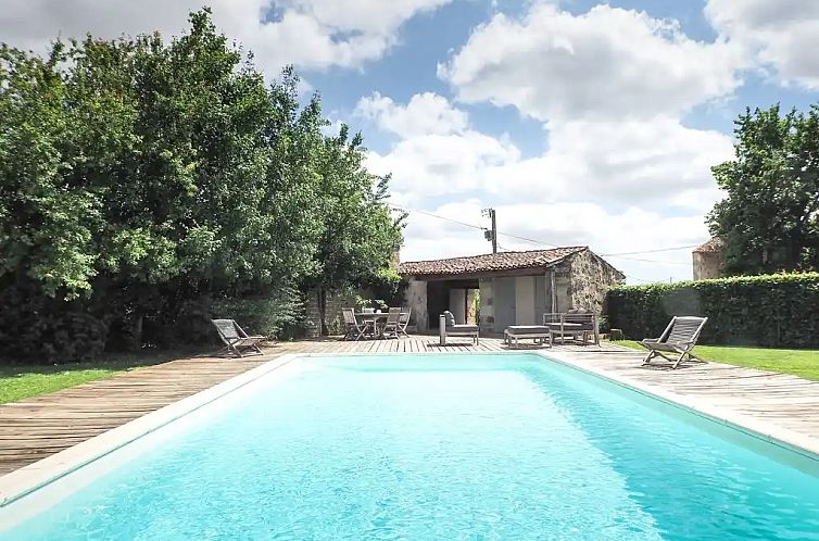 Logis La Tour