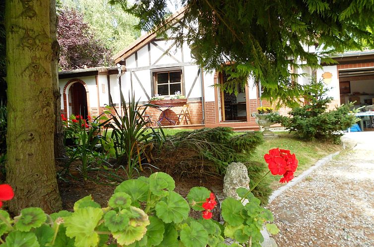 Vakantiehuis mit großem Garten in La Prée