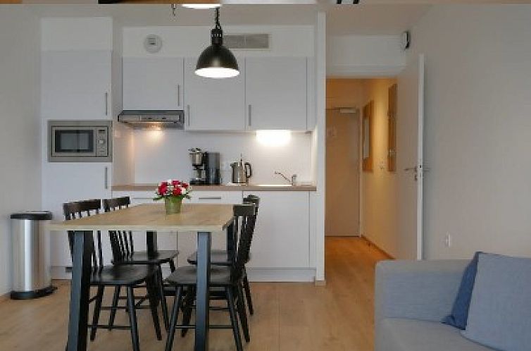 Gemuetliches Esszimmer mit moderner Kueche in Residence Marina, Wohnung in Boulogne-sur-Mer, Nord/Pas de Calais.