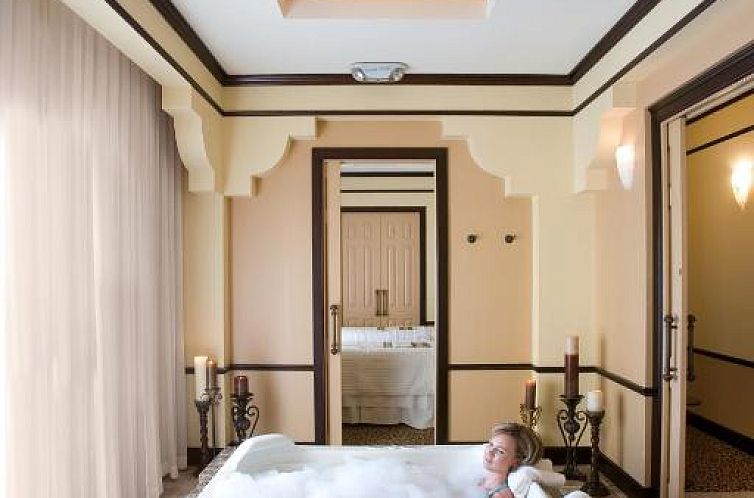 Lake Buena Vista Resort Village and Spa, a staySky Hotel & R