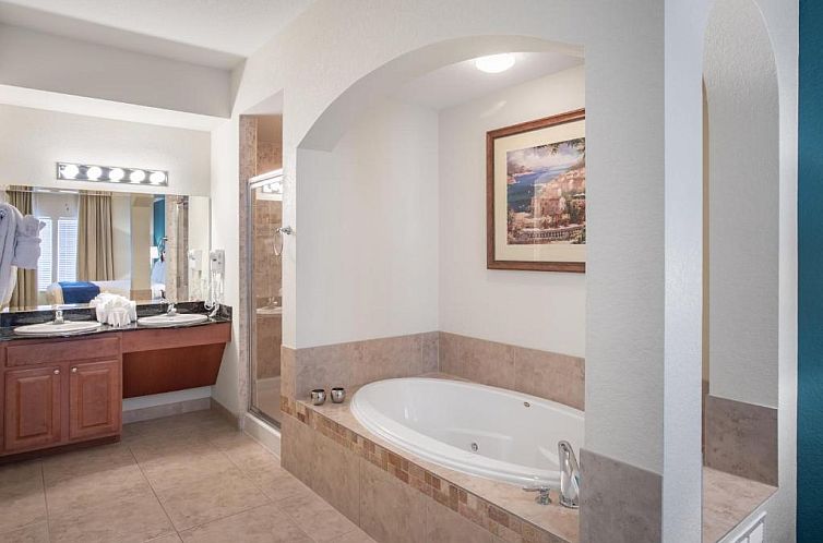 Lake Buena Vista Resort Village and Spa, a staySky Hotel & R