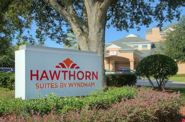 Hawthorn Suites by Wyndham Lake Buena Vista, a staySky Hotel