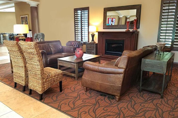 Hawthorn Suites by Wyndham Lake Buena Vista, a staySky Hotel