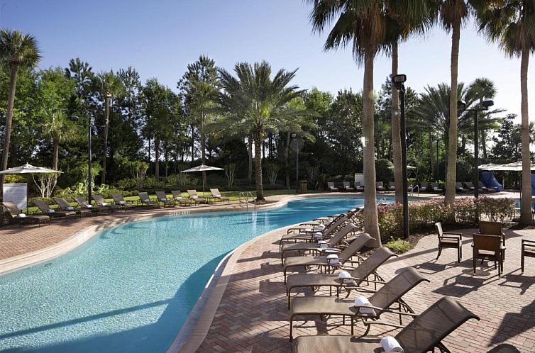 Las Palmeras by Hilton Grand Vacations