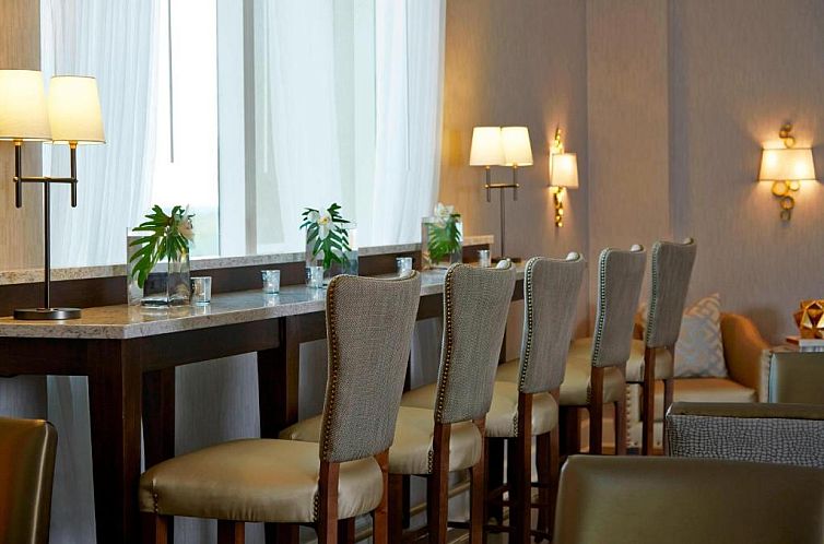 Renaissance Orlando Airport Hotel