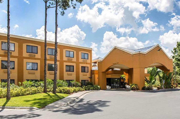 Quality Suites Orlando Close to I-Drive