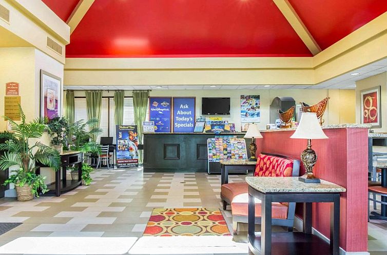 Quality Suites Orlando Close to I-Drive
