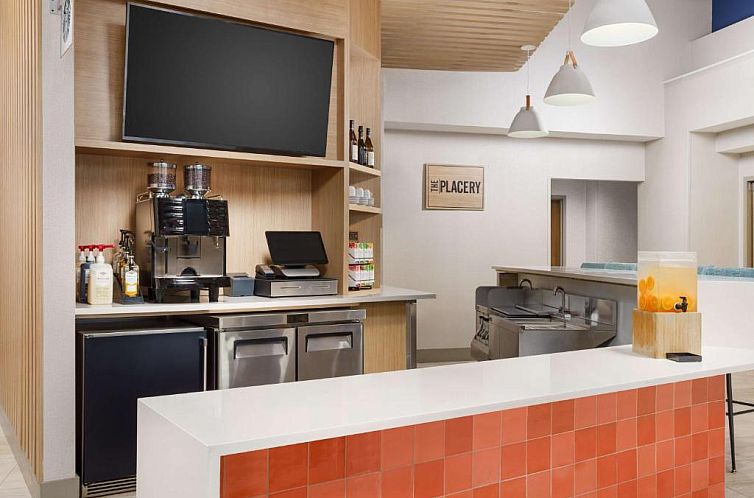 Hyatt Place across from Universal Orlando Resort