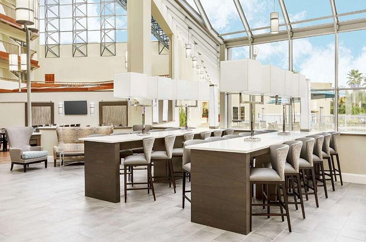 DoubleTree by Hilton Orlando Airport Hotel