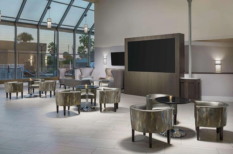 DoubleTree by Hilton Orlando Airport Hotel