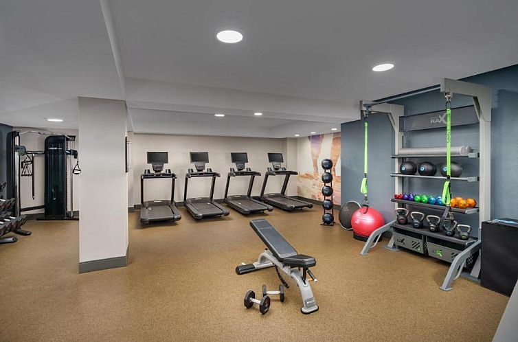 DoubleTree by Hilton Orlando Airport Hotel