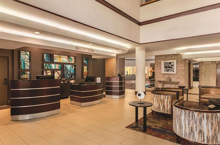 Embassy Suites by Hilton Orlando International Drive ICON Pa