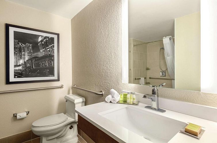 DoubleTree by Hilton Orlando Downtown