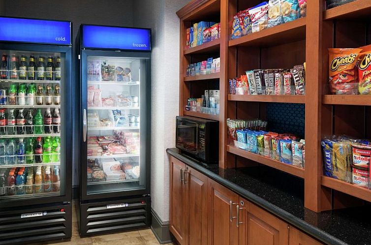 Hampton Inn & Suites Orlando Airport at Gateway Village