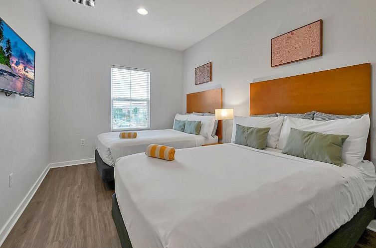 CLC Regal Oaks Resort Vacation Townhomes