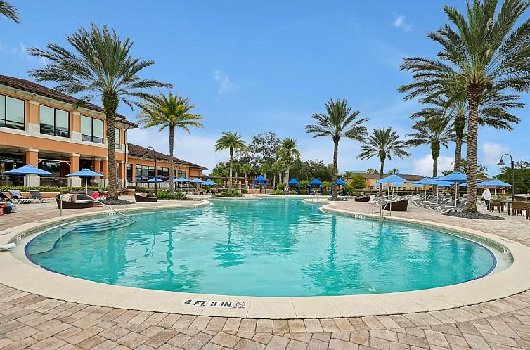 CLC Regal Oaks Resort Vacation Townhomes