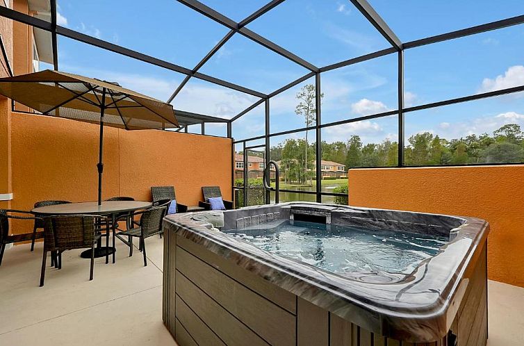 CLC Regal Oaks Resort Vacation Townhomes