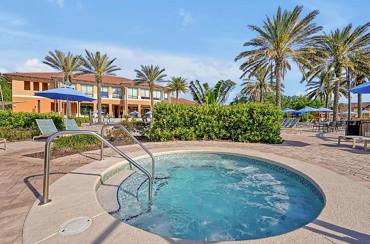 CLC Regal Oaks Resort Vacation Townhomes