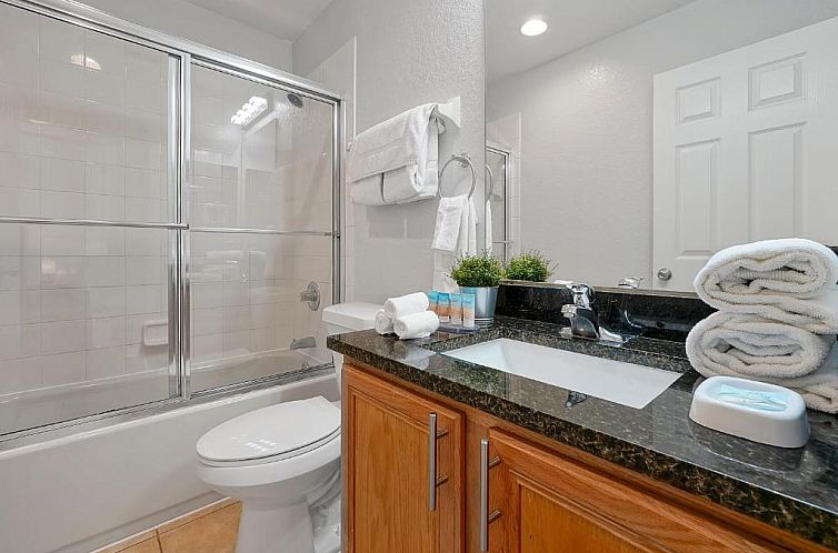 CLC Regal Oaks Resort Vacation Townhomes