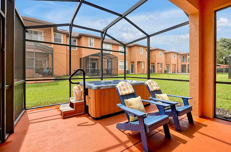 CLC Regal Oaks Resort Vacation Townhomes