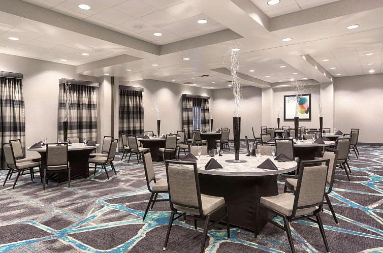 Embassy Suites Orlando - Airport