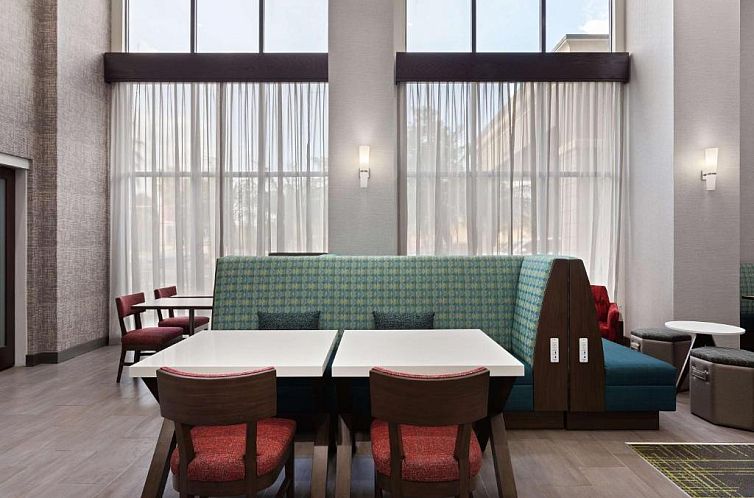 Hampton Inn & Suites Orlando International Drive North
