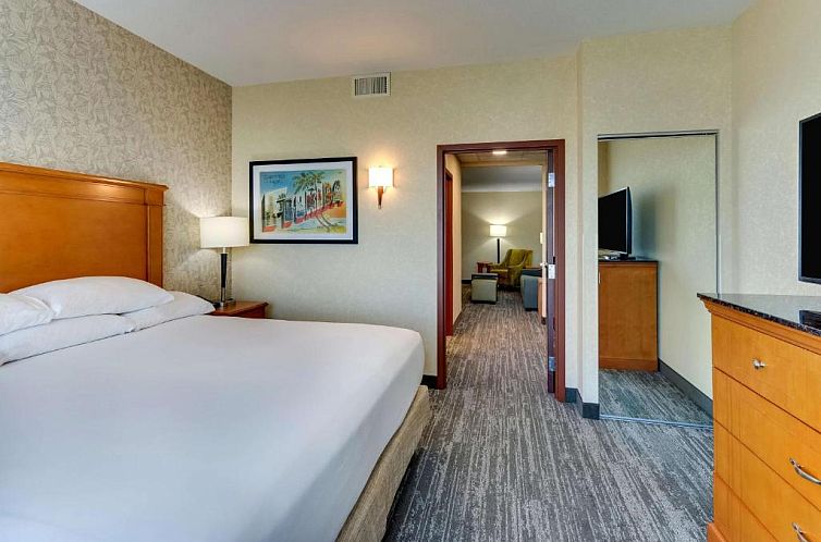 Drury Inn & Suites Orlando near Universal Orlando Resort