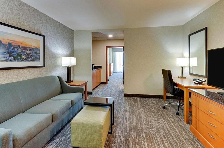 Drury Inn & Suites Orlando near Universal Orlando Resort