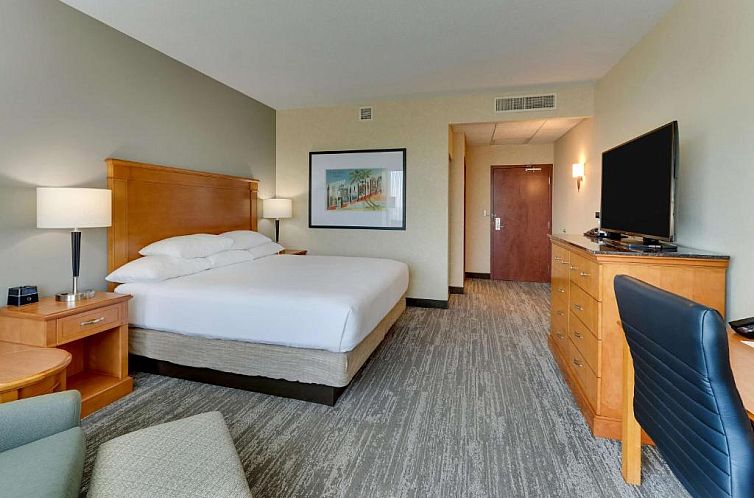 Drury Inn & Suites Orlando near Universal Orlando Resort
