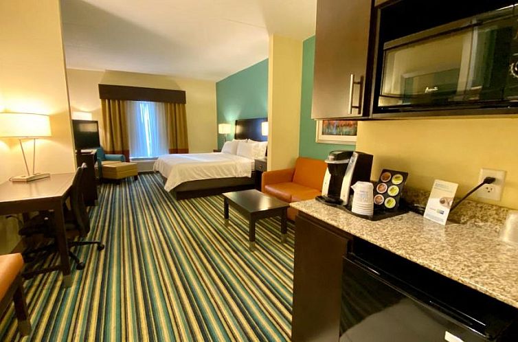 Holiday Inn Express Hotel & Suites Orlando East-UCF Area, an
