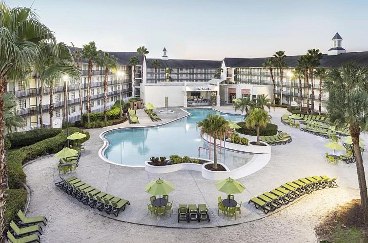 Avanti International Resort