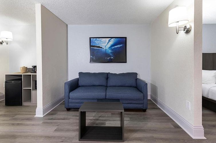 Avanti International Resort