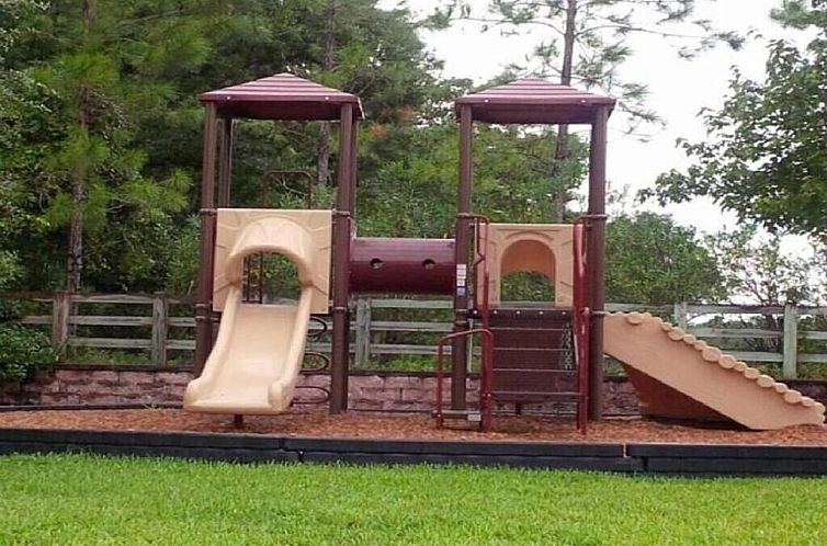 Gone 2 Florida Vacation Homes