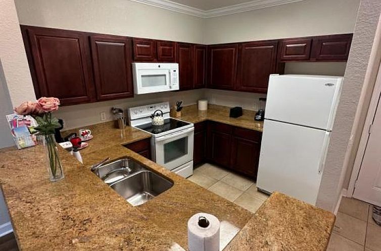 Gone 2 Florida Vacation Homes