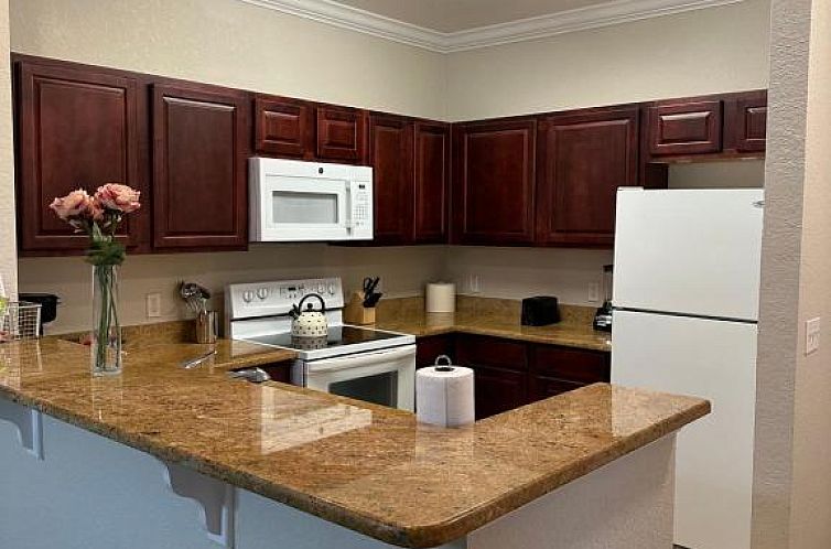 Gone 2 Florida Vacation Homes