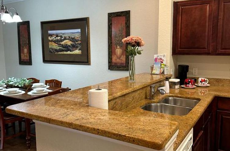 Gone 2 Florida Vacation Homes
