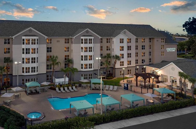 Homewood Suites by Hilton Orlando-Nearest to Universal Studi