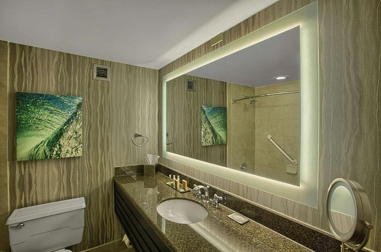 DoubleTree by Hilton at the Entrance to Universal Orlando