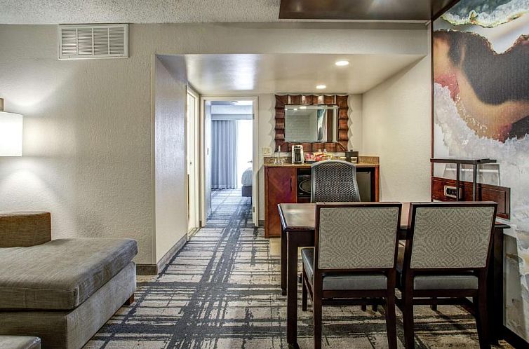 Embassy Suites by Hilton Orlando International Drive Convent