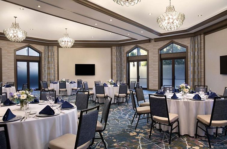 DoubleTree Suites by Hilton Orlando at Disney Springs