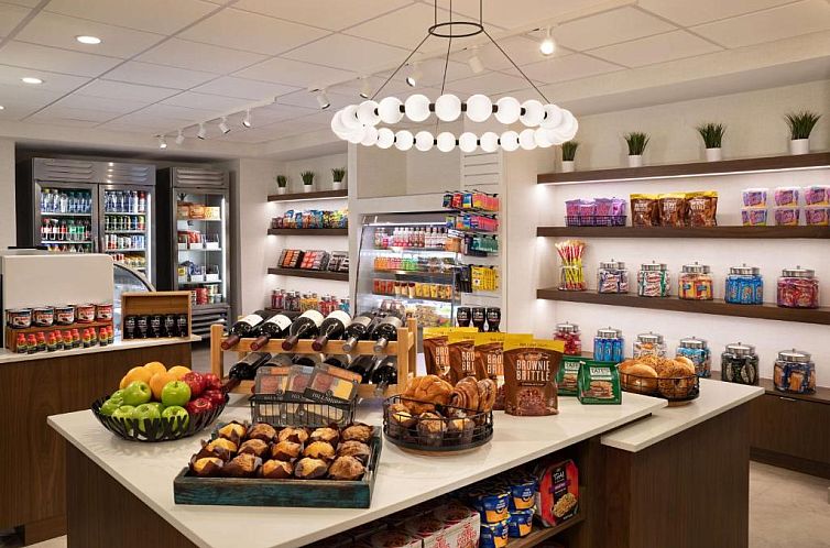 DoubleTree Suites by Hilton Orlando at Disney Springs