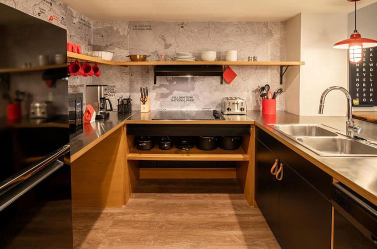 Mountain Modern Motel