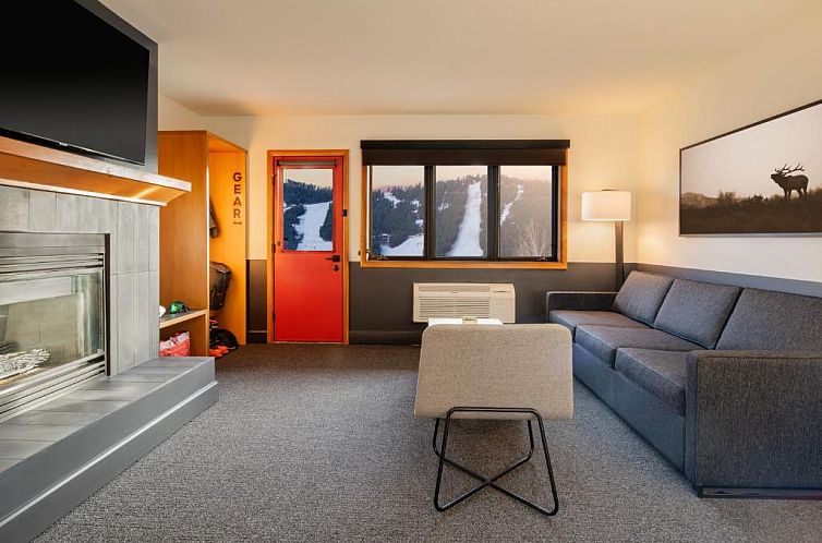 Mountain Modern Motel