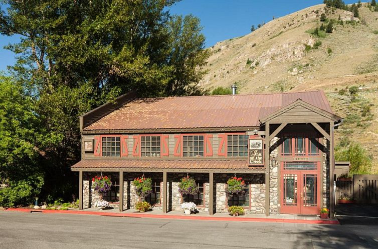 Inn on The Creek