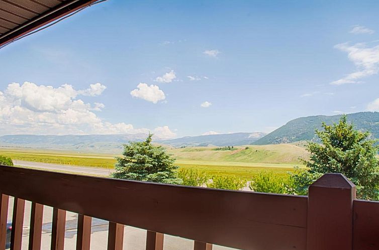 Flat Creek Inn