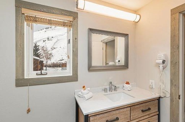 Miller Park Lodge